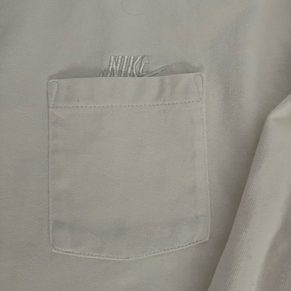 Men’s Nike Long-sleeve T-Shirt Size M - Picture 2 of 3